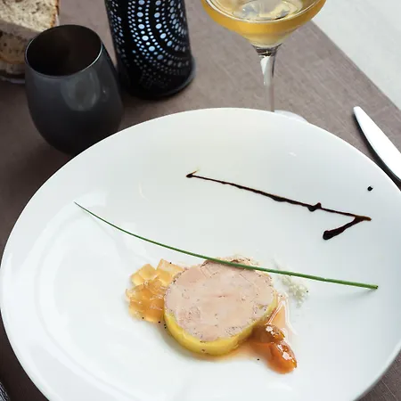 Restaurant Le Velleda ホテル Grandfontaine